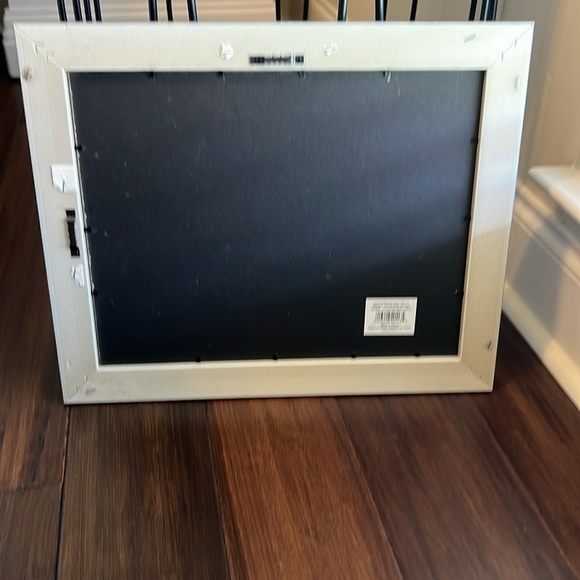 Fits a 10.5 x 13.5 picture - Picture 2 of 3